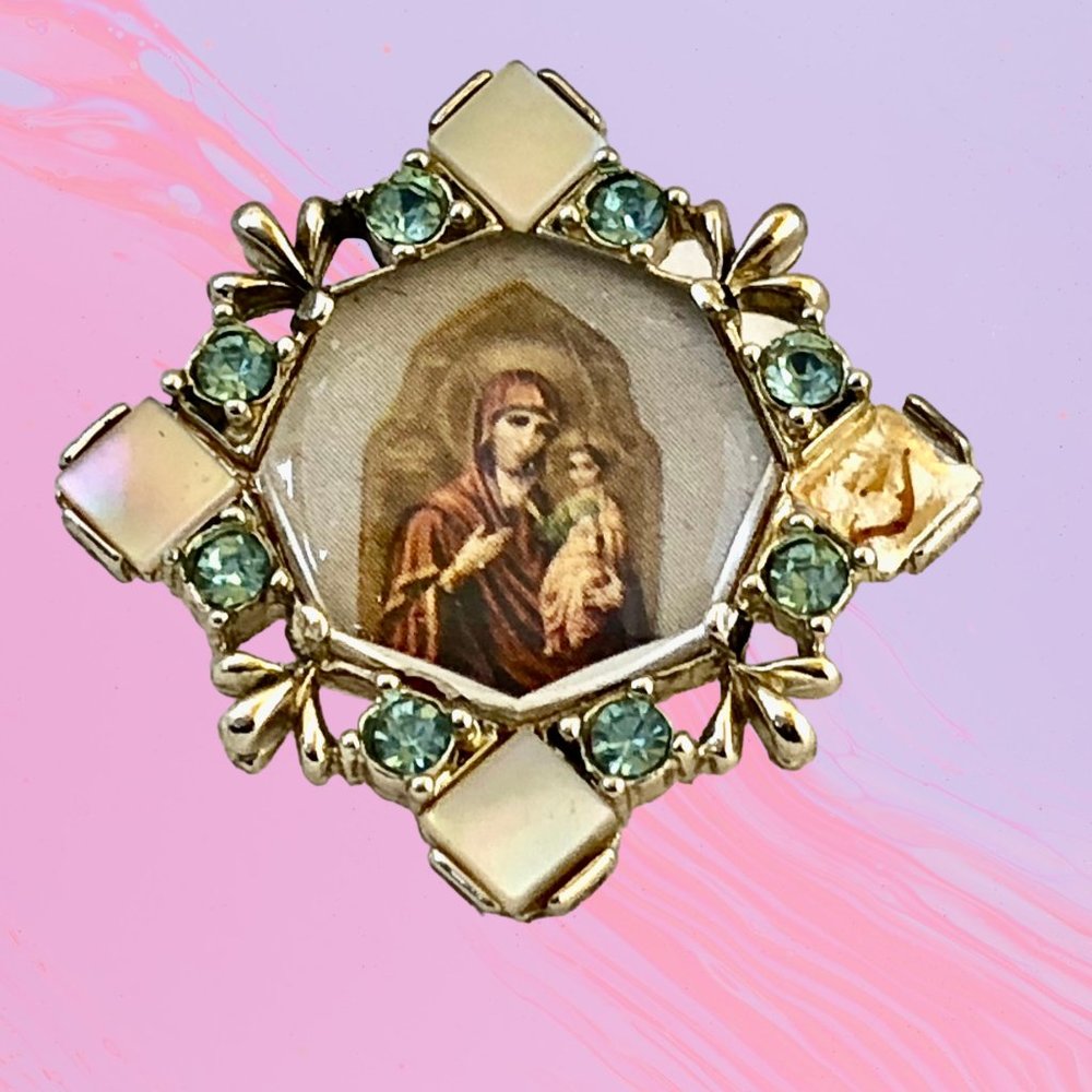 Madonna & Child Virgin Mary Vintage Brooch Silvertone Glass Dome * FLAW